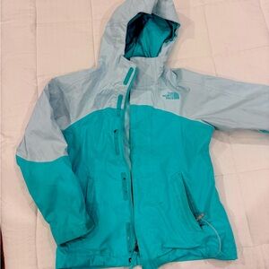 Kids north face rain jacket shell. Size Small 7/8 girls. Waterproof.